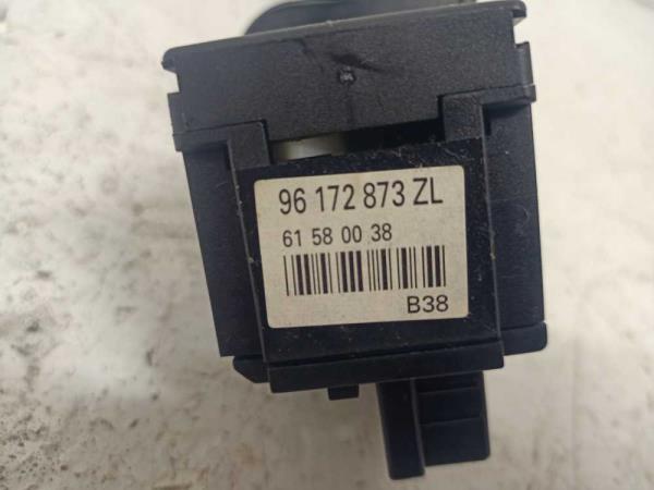 COMMODO CITROEN / PEUGEOT - Vue 3